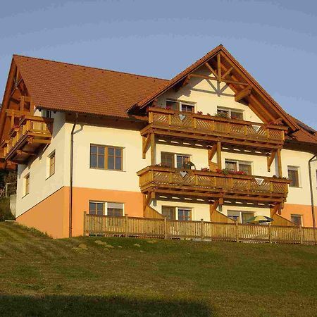 Pension Ritz Loipersdorf bei Fuerstenfeld Exterior photo