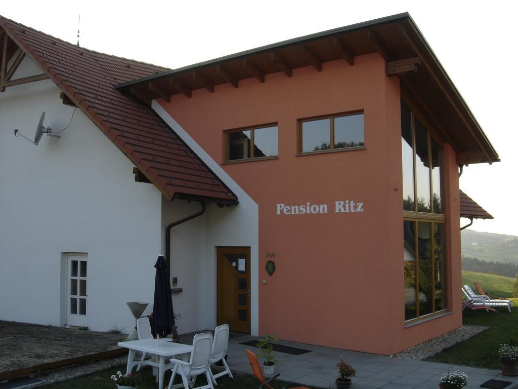 Pension Ritz Loipersdorf bei Fuerstenfeld Exterior photo